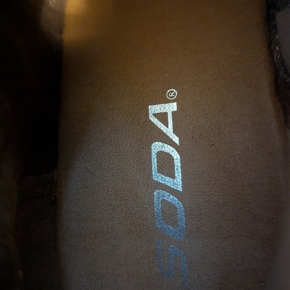 Soda Booties Moss Green Sueded Boots Women's Size 9 - Picture 4 of 7